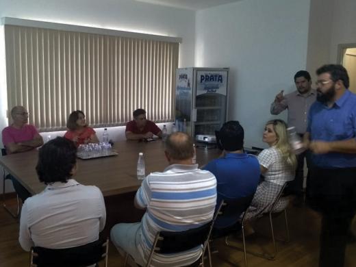 PROJETO QUE REGULAMENTA O TRÂNSITO DE CAMINHÕES VAI SER APRESENTADO