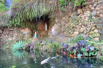 PREFEITURA PROMOVE MANUTENÇÃO NA GRUTA NOSSA SENHORA DE LOURDES 