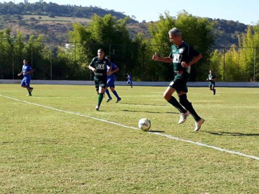 JOGO ENTRE VETERANOS ABRIU A AGENDA DE COMEMORAÇÕES
