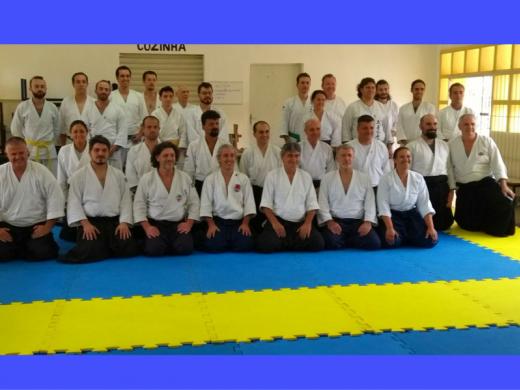 SEMINÁRIO DE AIKIDO REUNIU PARTICIPANTES DE VÁRIAS CIDADES
