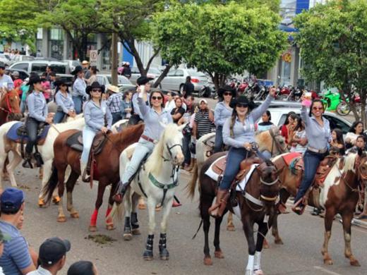 DESFILE DE CAVALEIROS E AMAZONAS VAI SER DIA 08 DE OUTUBRO