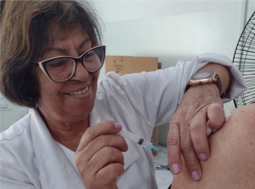 DIA D DE VACINAÇÃO CONTA A GRIPE APLICOU 402 DOSES EM ÁGUAS DA PRATA