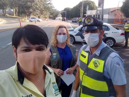 CICLISTAS E MOTOCICLISTAS INSISTEM NA VISITA A ÁGUAS DA PRATA NO FERIADO