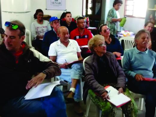 PREFEITURA E SENAR PROMOVEM CURSO DE ORQUÍDEA