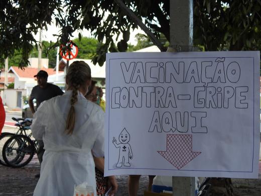 VACINAÇÃO CONTRA A GRIPE EM IDOSOS RETORNA NESTA TERÇA, 31.