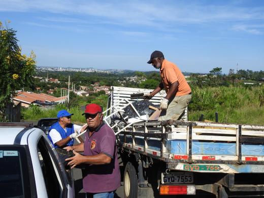 “CAÇA AOS CRIADOUROS” DO MOSQUITO DA DENGUE ACONTECEU SÁBADO