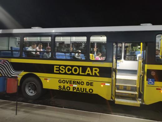 PREFEITURA MUNICIPAL REALIZA TRANSPORTE DE ALUNOS UNIVERSITÁRIOS
