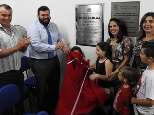 FUNDO SOCIAL INAUGURA ESCOLA DE BELEZA EM ÁGUAS DA PRATA