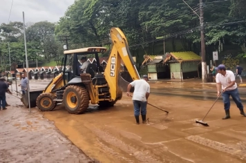 CHUVAS DESTA SEGUNDA CAUSAM ALAGAMENTOS NAS IMEDIAÇÕES DO PARQUE ESTADUAL 