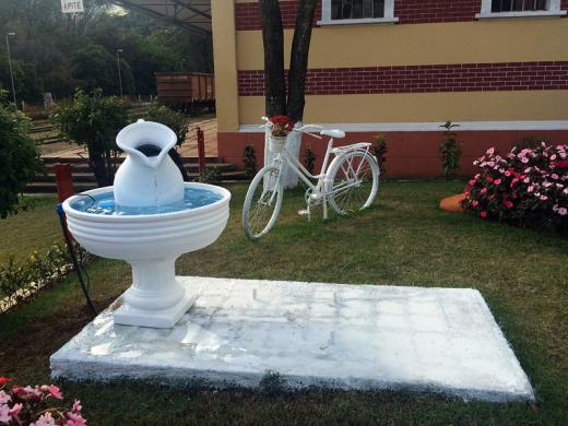 GENTE QUE FAZ... MAIS UM BOM EXEMPLO DE CUIDADO COM A CIDADE...