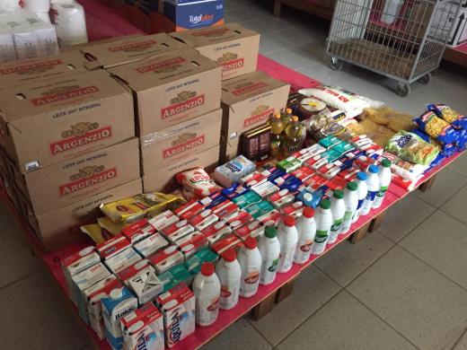 FUNCIONÁRIOS DA PREFEITURA DOAM LEITE PARA A SANTA CASA