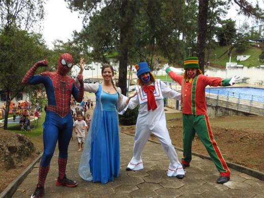 2ª EDIÇÃO DA FESTA DO TRABALHADOR REÚNE CENTENAS DE PRATENSES