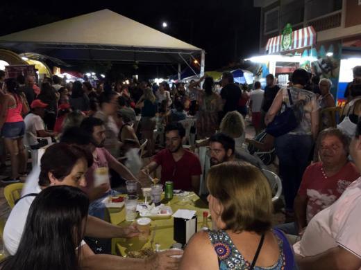 EXPOSITORES PRATENSES ADEREM CADA VEZ MAIS A FEIRA GASTRONÔMICA