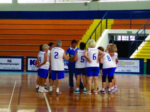 VÔLEI DA MELHOR IDADE DISPUTA TRÊS PARTIDAS PELA LIGA SANJOANENSE