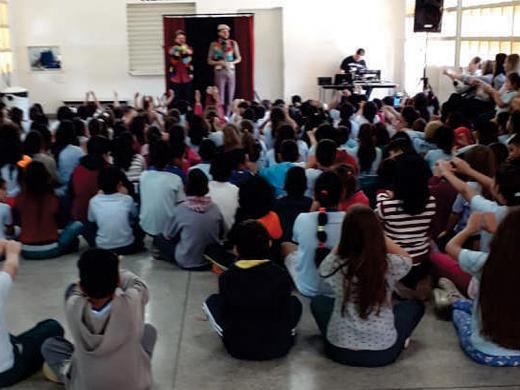 SICREDI PROMOVE EVENTOS EDUCATIVOS PARA ALUNOS DA REDE PÚBLICA