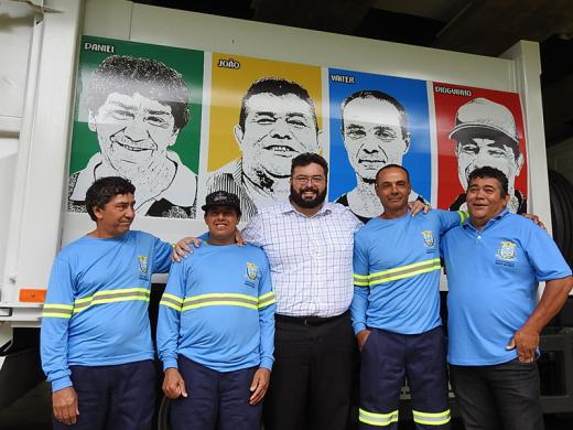 “MEIO AMBIENTE” GARANTE NOVO CAMINHÃO COLETOR DE LIXO PARA A CIDADE
