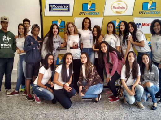 ALUNOS DE ESCOLAS PÚBLICAS DE ÁGUAS DA PRATA VISITAM EPTV
