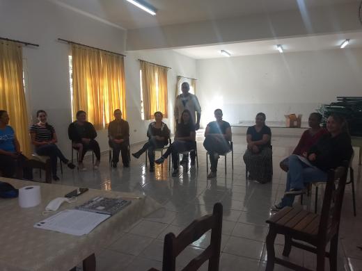 Prefeita Regina e Secretário Municipal de Educação participaram de reunião na EMEB Felippe Urtado Serrato - Unidade São Roque da Fartura.