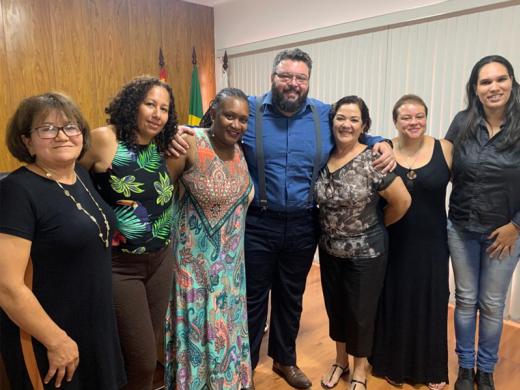 PREFEITO EMPOSSA NOVO CONSELHO TUTELAR DE ÁGUAS DA PRATA