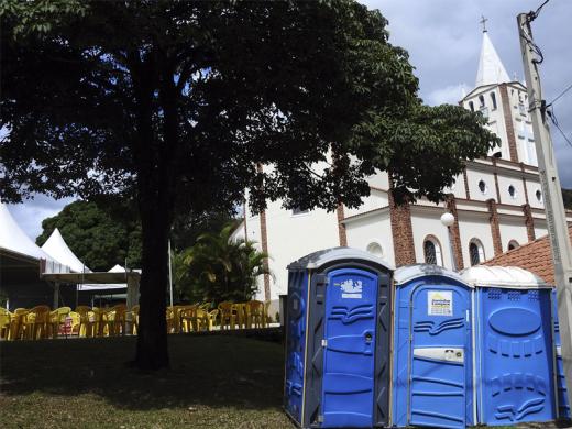 FESTA DA IGREJA MATRIZ EM ÁGUAS DA PRATA TEM APOIO TOTAL DA PREFEITURA