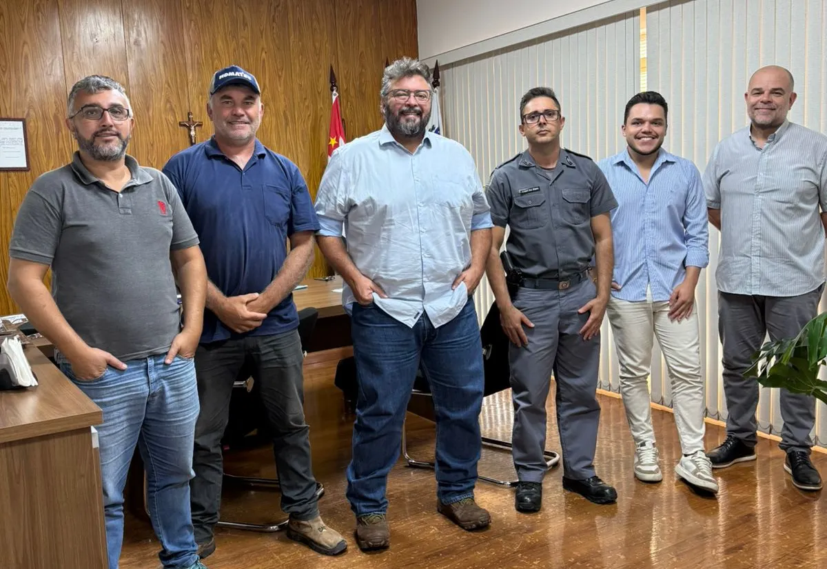 SEGURANÇA DO CARNAVAL EM ÁGUAS DA PRATA É DISCUTIDA EM REUNIÃO NO GABINETE DO PREFEITO