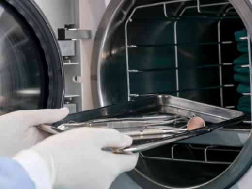 PRONTO SOCORRO RECEBE AUTOCLAVE NOVO PARA COMBATE À CONTAMINAÇÃO