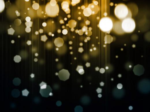 ILUMINAÇÃO DE FIM DE ANO COMEÇA A SER INSTALADA ESSA SEMANA